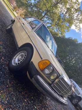 1985 Mercedes Benz 300d w123 - cars & trucks - by owner - vehicle... for sale in Chesapeake , VA