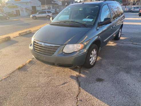 07 Chrysler Town -Country Touring Package - cars & trucks - by... for sale in Hammond, IL