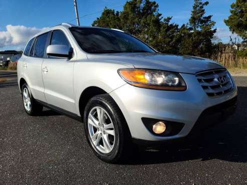 HYUNDAI SANTA FE AWD, V6, LOOKS&DRIVES LIKE NEW - cars & trucks - by... for sale in Absecon, NJ