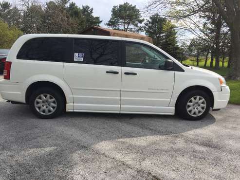 Braun Entervan Chrysler Town and Country - cars & trucks - by owner... for sale in Arlington, OH