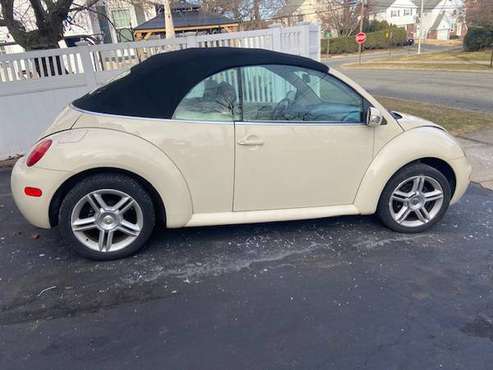 05 V W beetle convertible for sale in Jersey City, NJ