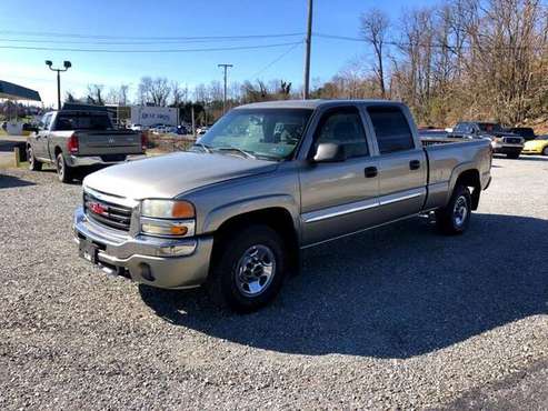 2003 GMC Sierra 1500 HD SLE Crew Cab Short Bed 4WD - cars & trucks -... for sale in York, PA