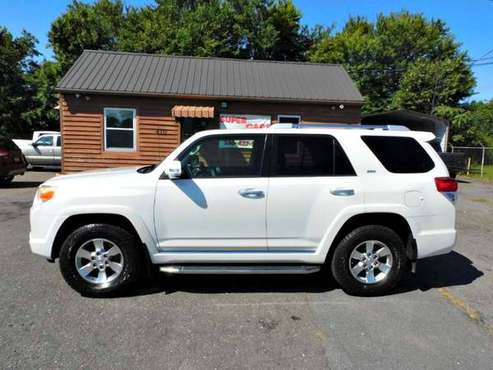 Toyota 4Runner 4wd SR5 SUV 1 Owner Clean Carfax Certified Sunroof V6... for sale in Asheville, NC