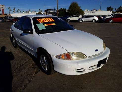 2000 Chevrolet Chevy Cavalier Sedan FREE CARFAX ON EVERY VEHICLE for sale in Glendale, AZ