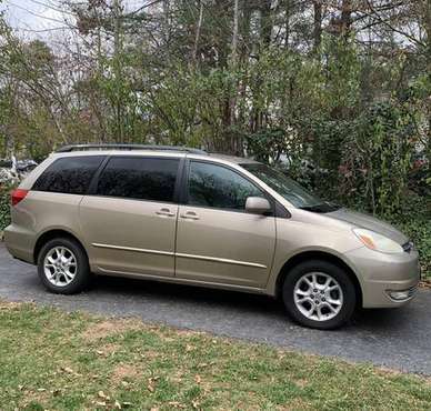 2004 Toyota Sienna XLE AWD - cars & trucks - by owner - vehicle... for sale in Charlottesville, VA