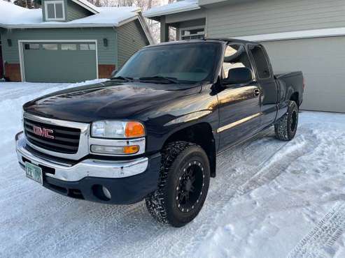 2006 GMC Sierra SLT / Low Miles / Heated Leather Seats / Sunroof -... for sale in Anchorage, AK