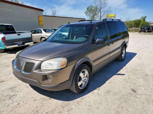 2005 Pontiac Montana EXCELLENT CONDITION ONLY 112, 000 MILES - cars & for sale in New Florence, MO