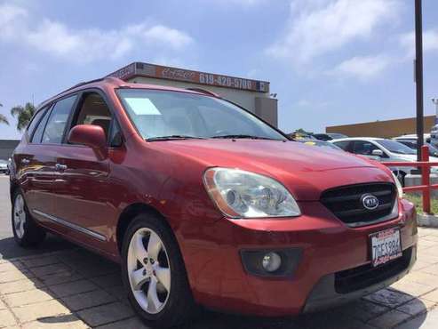 2007 Kia Rondo EX THIRD ROW SEATING! LEATHER! GAS SAVER FAMILY MOVER!! for sale in Chula vista, CA