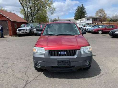 2006 Ford Escape 4dr 3 0L XLT 4WD - - by dealer for sale in East Windsor, CT