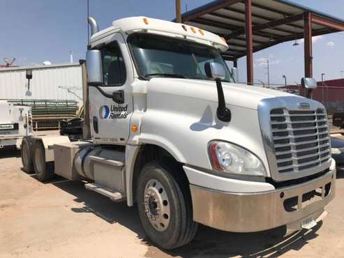 2012 Freightliner Cascadia T/A Truck Tractor - cars & trucks - by... for sale in Lubbock, TX
