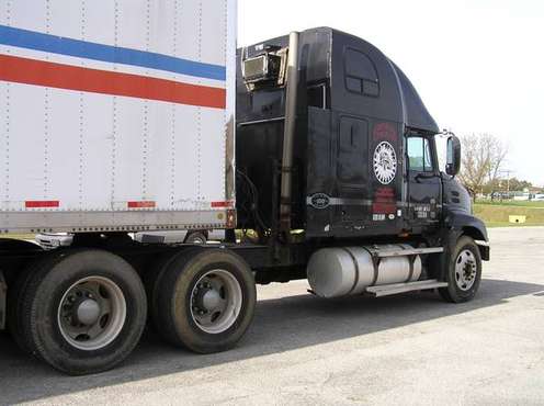 2001 Mack CH613 Large Condo Sleeper for sale in Mc Daniels, KY