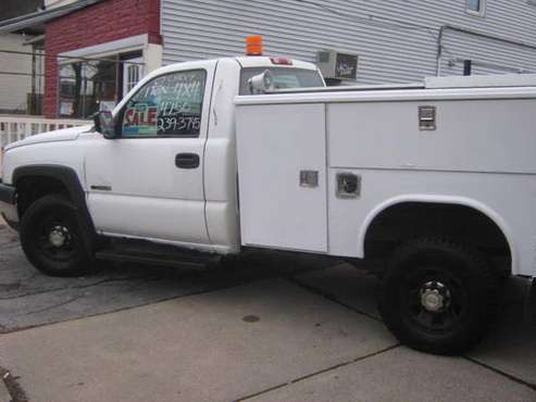 2007 Chevrolet Silverado 1Ton 4x4 Utility Box Truck - cars & trucks... for sale in Buffalo, NY
