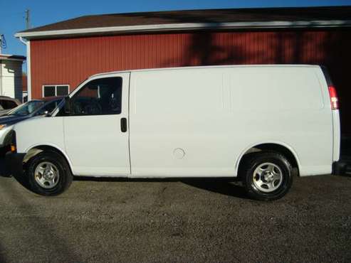 07 Chevy Express - cars & trucks - by dealer - vehicle automotive sale for sale in Canton, OH