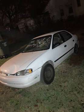 2001 CHEVY PRISM aka a ugly GAS SAVER - cars & trucks - by owner -... for sale in Memphis, TN