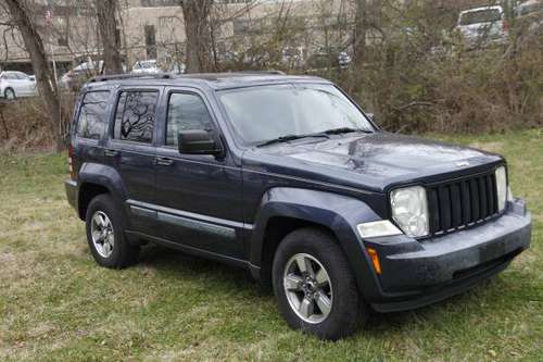 2008 Jeep Liberty 4x4 - cars & trucks - by owner - vehicle... for sale in Blacksburg, VA