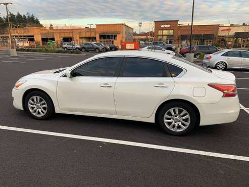 2013 Nissan Altima 128k auto - cars & trucks - by owner - vehicle... for sale in Portland, OR