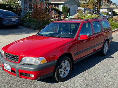 1999 Volvo V70XC Wagon – LOW MILES - cars & trucks - by owner -... for sale in San Jose, CA