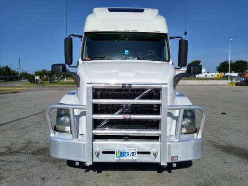 2013 Volvo 670 I-Shift - cars & trucks - by owner - vehicle... for sale in Pensacola, FL
