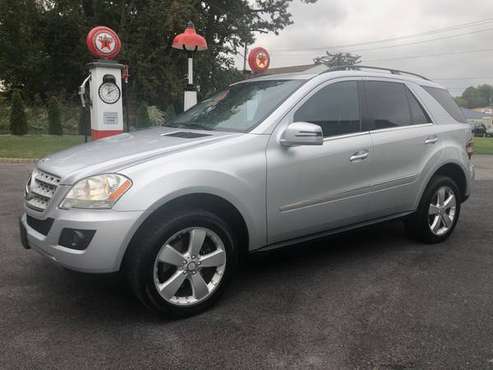 2011 Mercedes ML350 4Matic AWD Clean Carfax Premium Package Like New for sale in Palmyra, PA