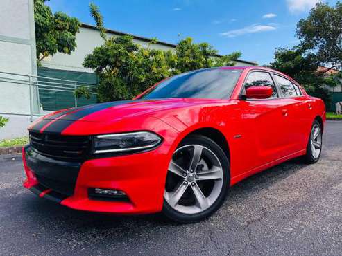 Dodge Charger R/T - cars & trucks - by dealer - vehicle automotive... for sale in Hollywood, FL