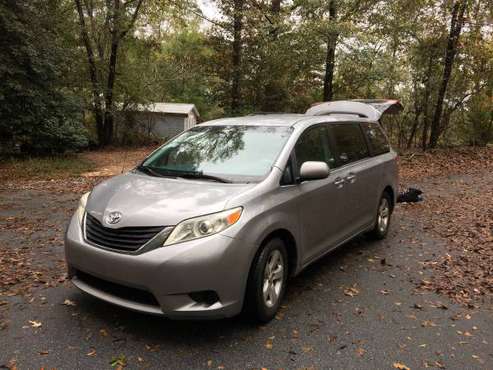 2012 Toyota Sienna LE V6 - cars & trucks - by owner - vehicle... for sale in Ideal, GA