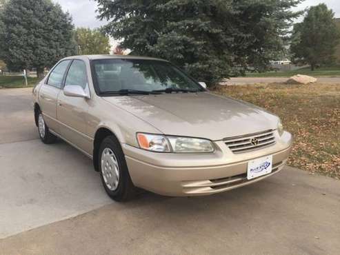 1998 TOYOTA CAMRY LE Automatic 4- Cylinder Sedan BlueTooth Stereo FWD for sale in Frederick, CO