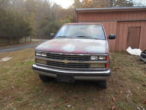 REDUCED PRICE 3/4 ton CHEVY 4X4 low miles standard transmission -... for sale in Springdale, AR