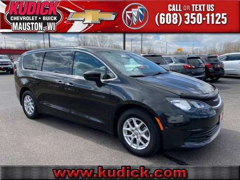 2017 Chrysler Pacifica Touring - - by dealer - vehicle for sale in Mauston, WI