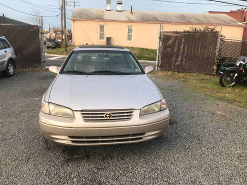 1998 TOYOTA CAMRY XLE 75K - cars & trucks - by dealer - vehicle... for sale in Alexandria, District Of Columbia