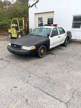 2006 Ford crown vic for sale in Morgantown , WV