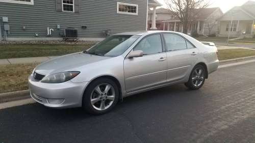 2006 Toyota Camry SE V6 Sport - cars & trucks - by owner - vehicle... for sale in Middleton, WI