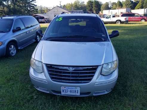 2005 Chrysler Town & Country, Touring - - by dealer for sale in Virginia Beach, VA
