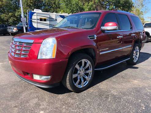Fully Loaded! 2008 Cadillac Escalade! AWD! 3rd Row! Sharp! for sale in Ortonville, OH