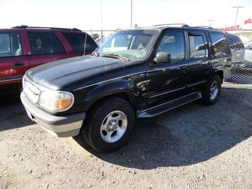 1996 FORD EXPLORER XLT ALL WHEEL DRIVE - cars & trucks - by dealer -... for sale in Gridley, CA