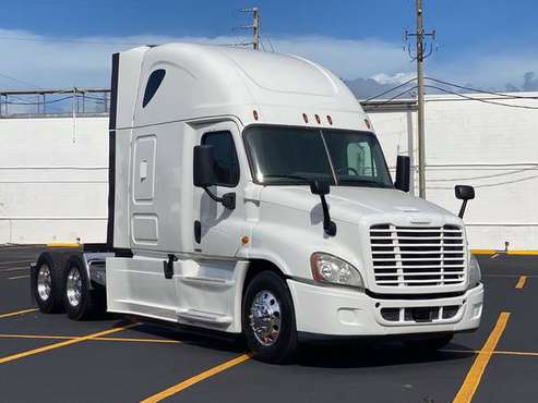 2015 Freightliner Cascadia Detroit DD15, 10 Spd 720K, Fridge - cars... for sale in tampa bay, FL