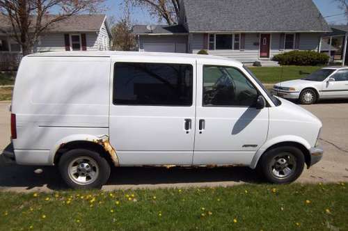 Chevy Astro Van for sale in Cedar Rapids, IA