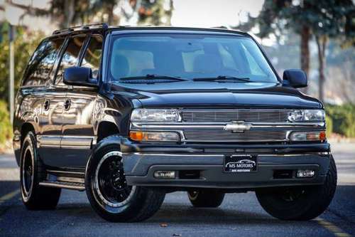 2004 CHEVROLET SUBURBAN 4WD LOW MILES LOWERED SUV tahoe expedition -... for sale in Portland, OR