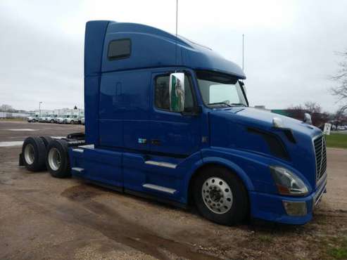 2012 Volvo Sleeper semi tractor for sale in Fond Du Lac, WI