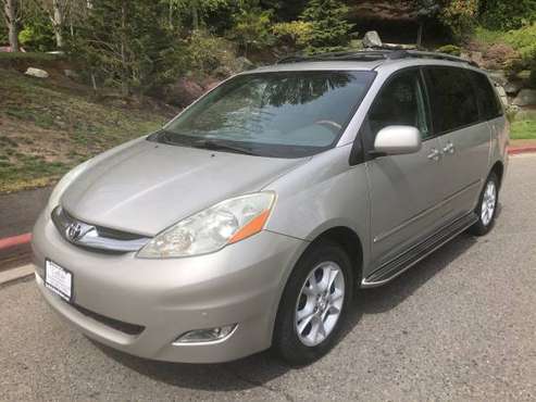 2006 Toyota Sienna Limited AWD - Navi, DVD, Loaded, Clean title for sale in Kirkland, WA