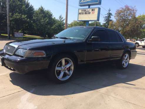 2005 Ford Crown Victoria police interceptor for sale in Garfield Hts, OH