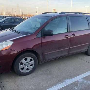 2007 Toyota Sienna - cars & trucks - by owner - vehicle automotive... for sale in Des Moines, IA