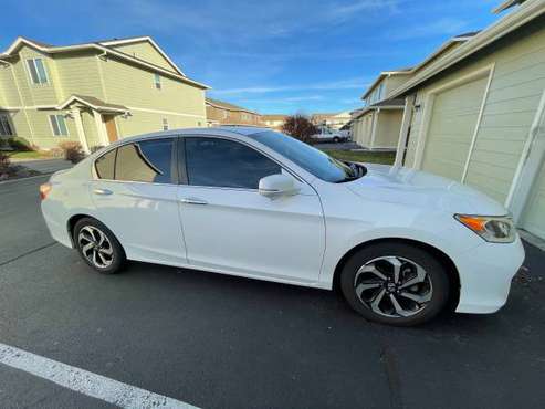 2016 Honda Accord EX-L - cars & trucks - by owner - vehicle... for sale in Redmond, OR