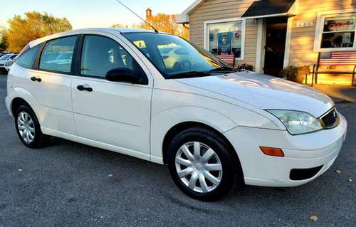 2005 Ford Focus 5Speed Manual 61 k mile ⭐6 MONTH WARRANTY - cars &... for sale in Front Royal, VA