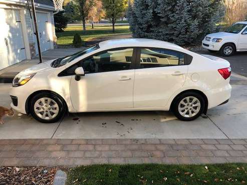 Super clean car 2016 Kia Rio - cars & trucks - by owner - vehicle... for sale in Twin Falls, ID