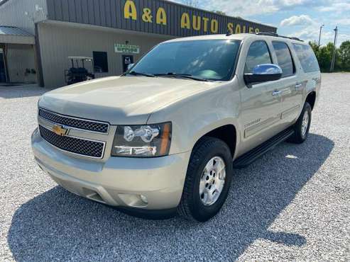 2013 CHEVY SUBURBAN LT 4WD - - by dealer - vehicle for sale in Somerset, KY