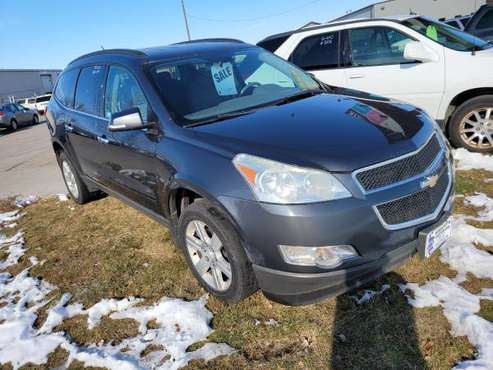 Beautiful Chevy Traverse - cars & trucks - by dealer - vehicle... for sale in Fargo, ND