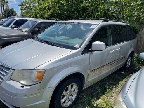 2010 Chrysler Town and Country! - - by dealer for sale in Eagle Lake, FL