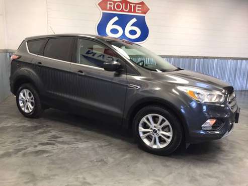 2017 FORD ESCAPE SE BLUETOOTH! BACK UP CAM!! AWESOME MPG'S!!!! for sale in Norman, KS