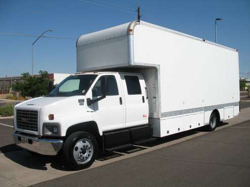 2005 GMC C6500 Crew Cab Box Truck 24FT Liftgate - - by for sale in Mesa, AZ