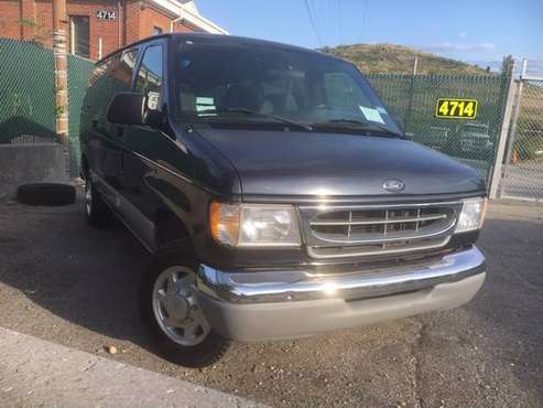 2000 Ford E 350 Passenger Van all power rear AC MD inspectedonly 47K for sale in TEMPLE HILLS, MD